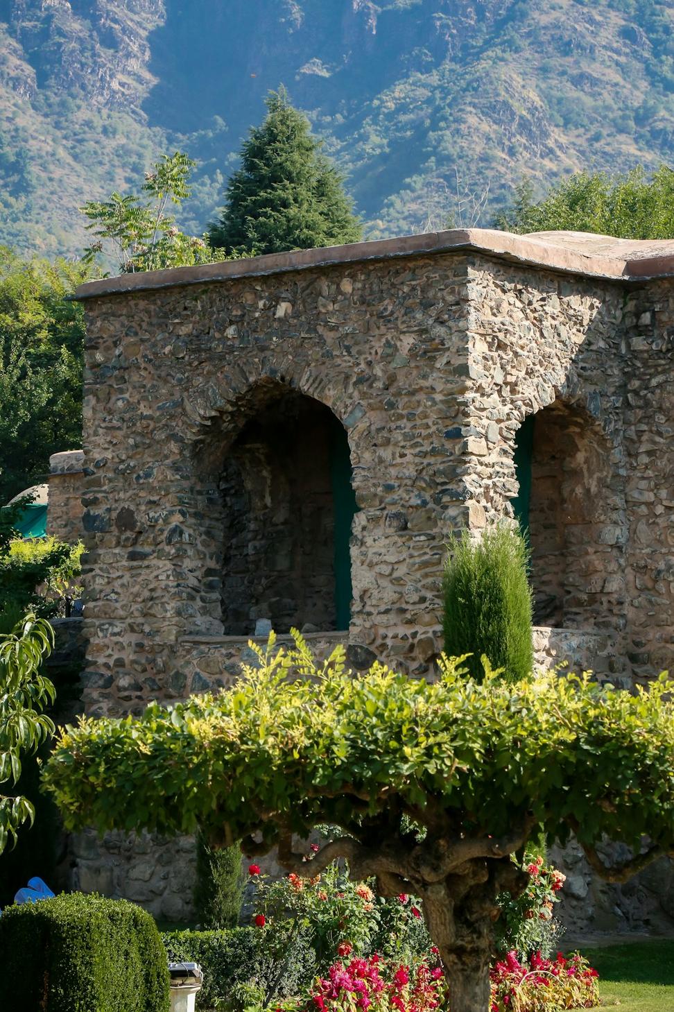 Interior volcanic stone design